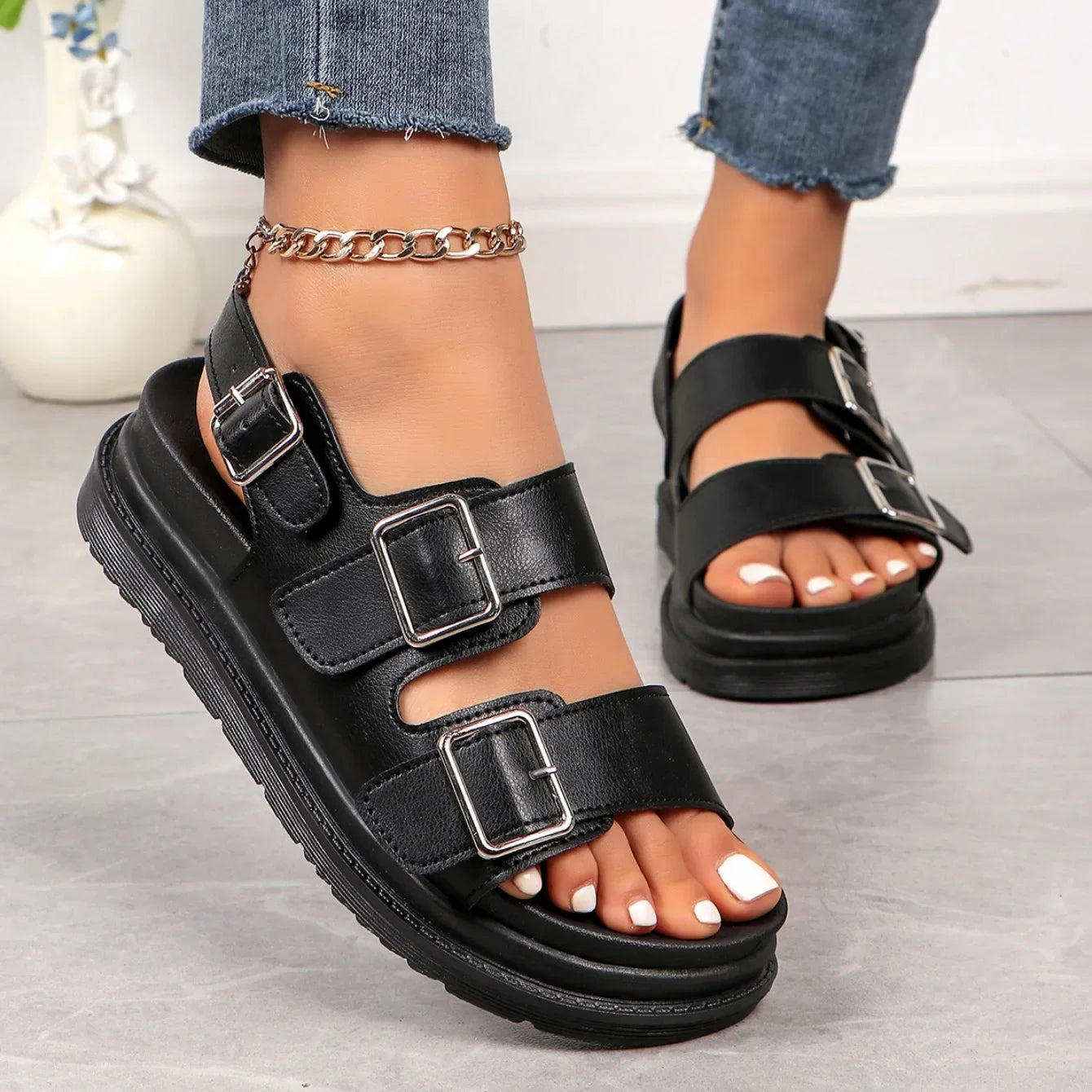 2024 New Women Sandals British Style Rome Shoe Comfy Soft Leather Summer Metal Buckle Casual Slipper Flat Platform Sandals