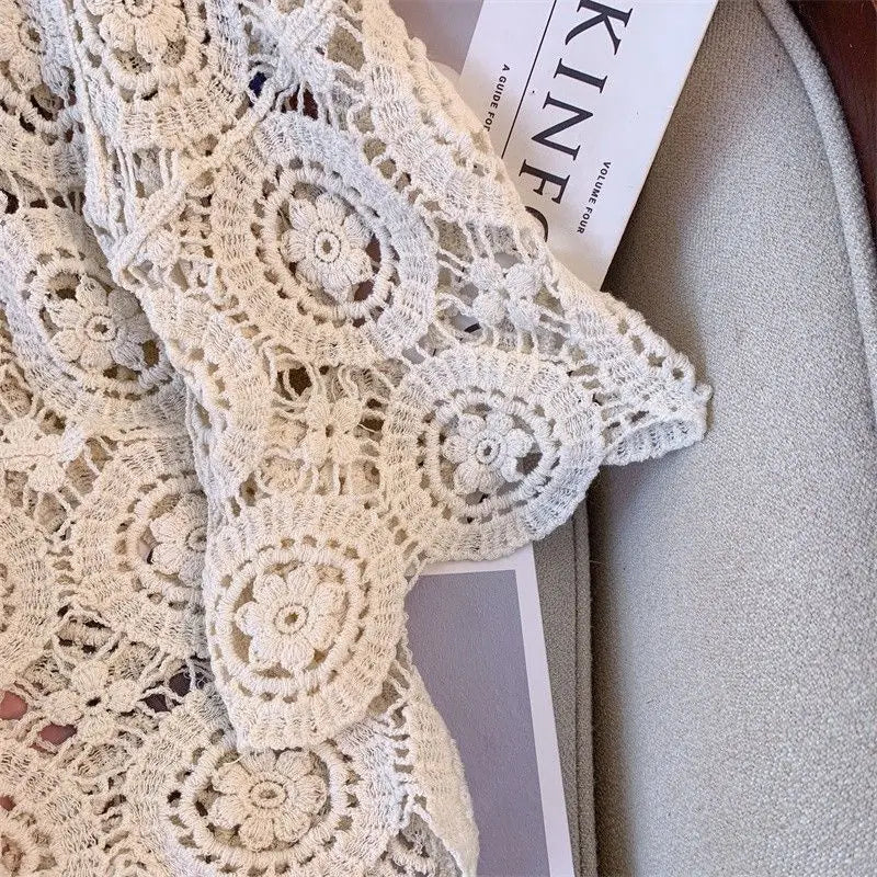 2025 Lace Chic Women's Short French Style Hollowed-out Knitted Sweater Pullover Korean Style New Loose Summer New Top