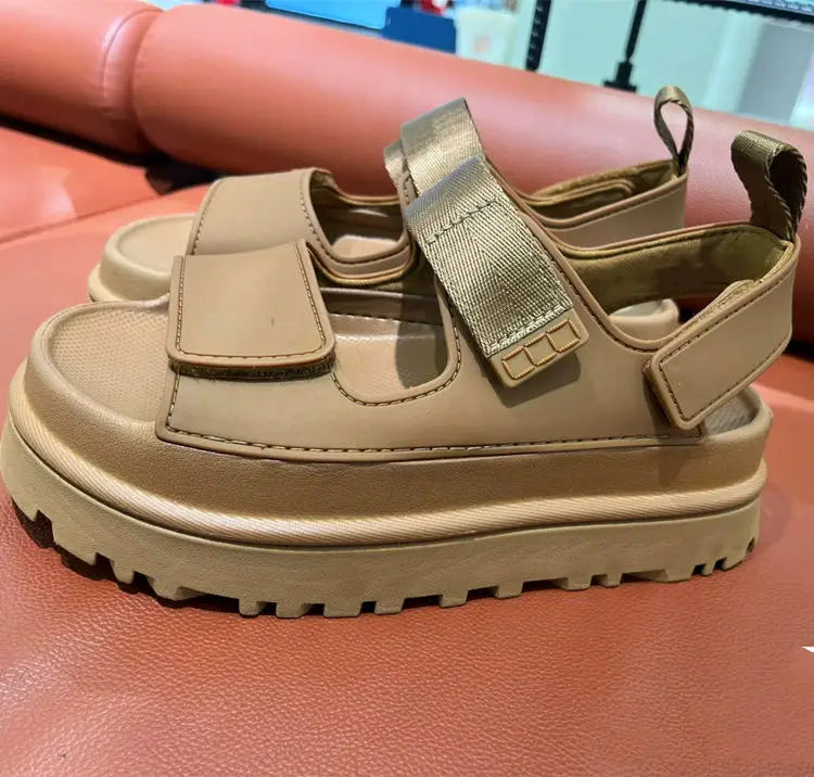 Summer 2025 New Casual Low-heeled Thick-soled Beach Sandals, A Bestseller in Women's Fashion