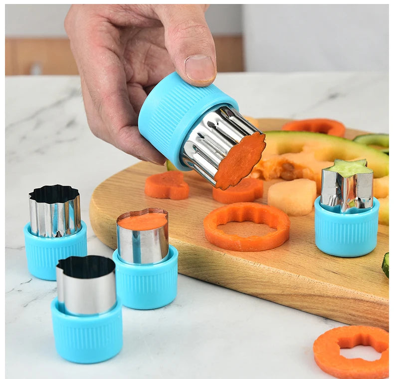 Heart Shape Vegetables Cutter Plastic Handle Cookie Cutters Sandwiches Cutter Stainless Steel Fruit Cutting Die Kitchen Gadgets