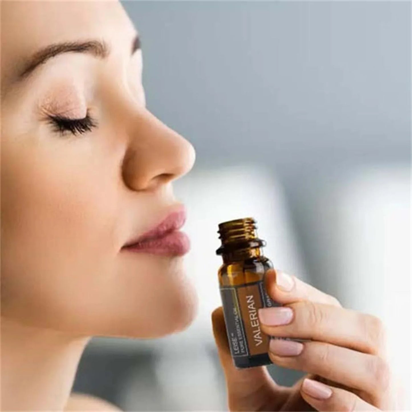Organic Valerian Essential Oil Natural Sleep Aid Pure Essential Oil for Home Office Travel Sleep Use