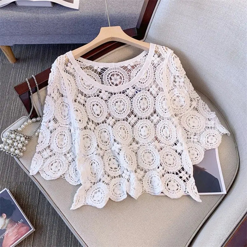 2025 Lace Chic Women's Short French Style Hollowed-out Knitted Sweater Pullover Korean Style New Loose Summer New Top