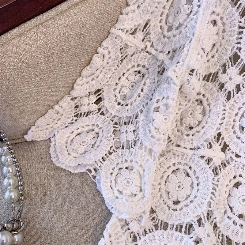 2025 Lace Chic Women's Short French Style Hollowed-out Knitted Sweater Pullover Korean Style New Loose Summer New Top