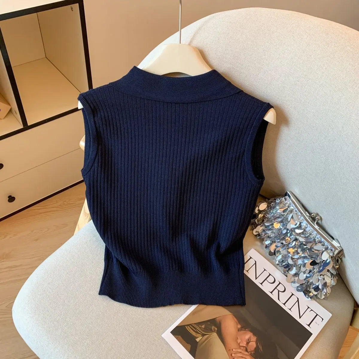 2025 Summer New Temperament Korean Embroidered V-neck Sleeveless Knitting Tank Top Female Fashion Striped Buttons T-Shirts Tops