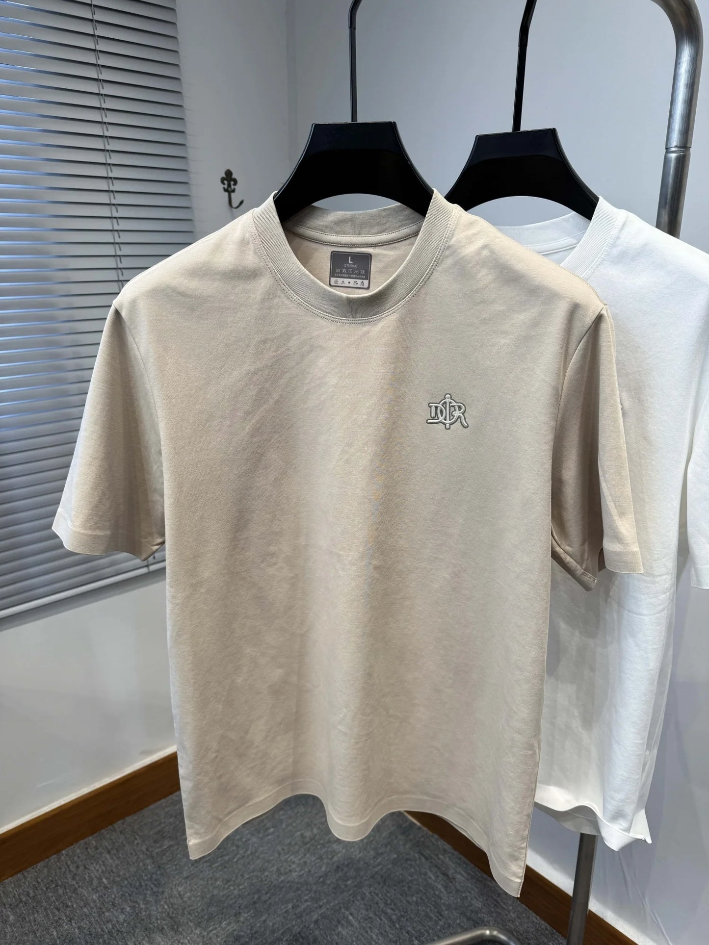Light luxury short sleeve summer new men's personalized round neck T-shirt high-quality brand silk cotton breathable casual top