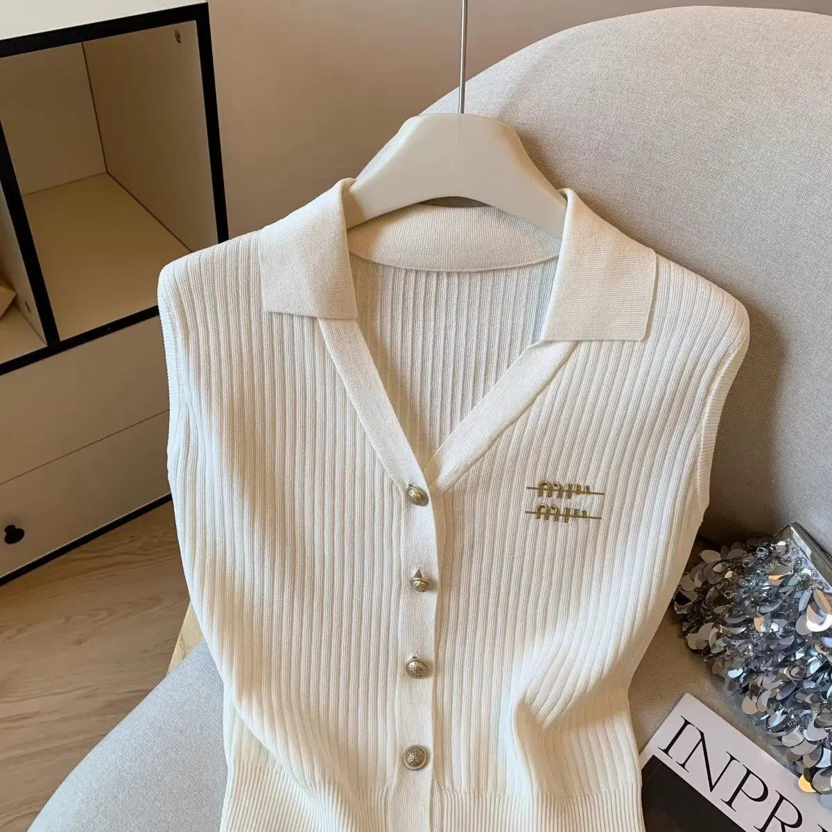 2025 Summer New Temperament Korean Embroidered V-neck Sleeveless Knitting Tank Top Female Fashion Striped Buttons T-Shirts Tops
